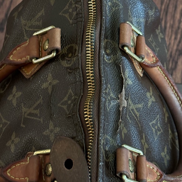 Authentic Louis Vuitton Speedy 25 Monogram Handbag - M41528 SP0095 - Picture 8 of 11